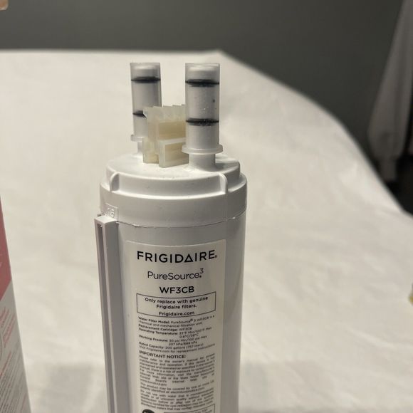 Frigidaire PureSource Refrigerator Genuine Water Filter WF3CB - Picture 3 of 6
